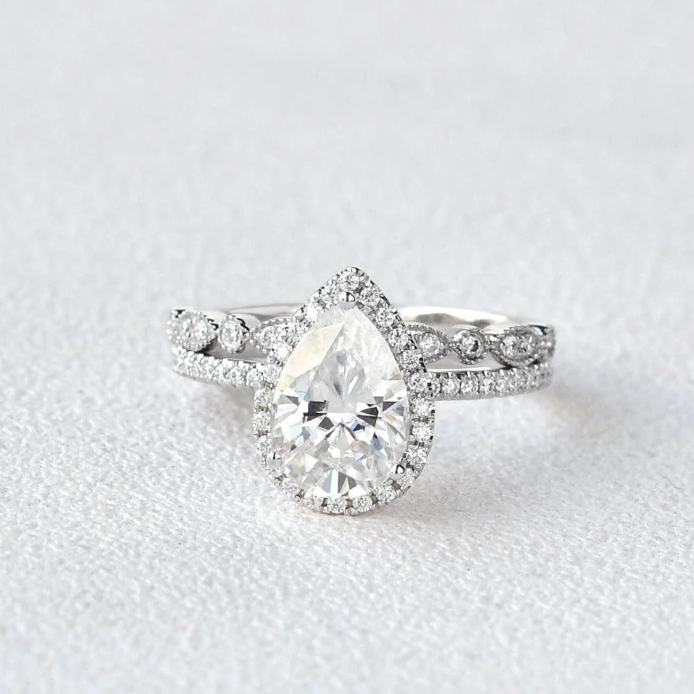 VVS1 Pear Cur Vintage Halo Moissanite Bridal Set For Her