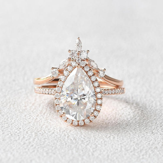 Vintage Halo Pear Cut Colorless Moissanite Ring Set For Bride