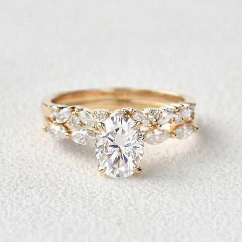 Oval Cut Five Stone Moissanite Wedding Ring Set For Women