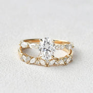 Oval Cut Five Stone Moissanite Wedding Ring Set For Women