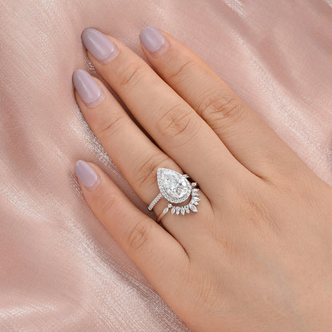 Vintage Halo Pear Cut D Color Moissanite Ring Set For Women
