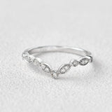 VVS1 Moissanite Round Cut Chevron Shape Band For Women