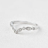 VVS1 Moissanite Round Cut Chevron Shape Band For Women