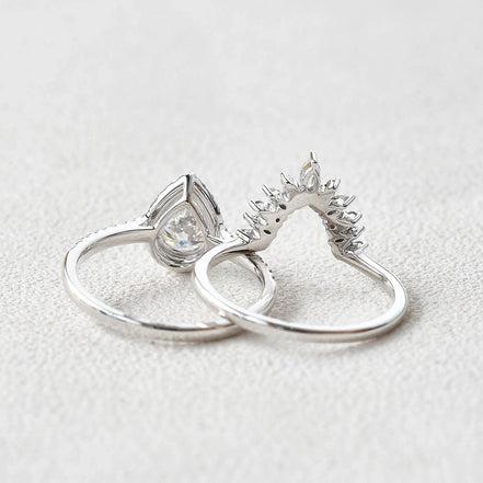 VVS1 Moissanite Halo Pear Cut Bridal Set For Women