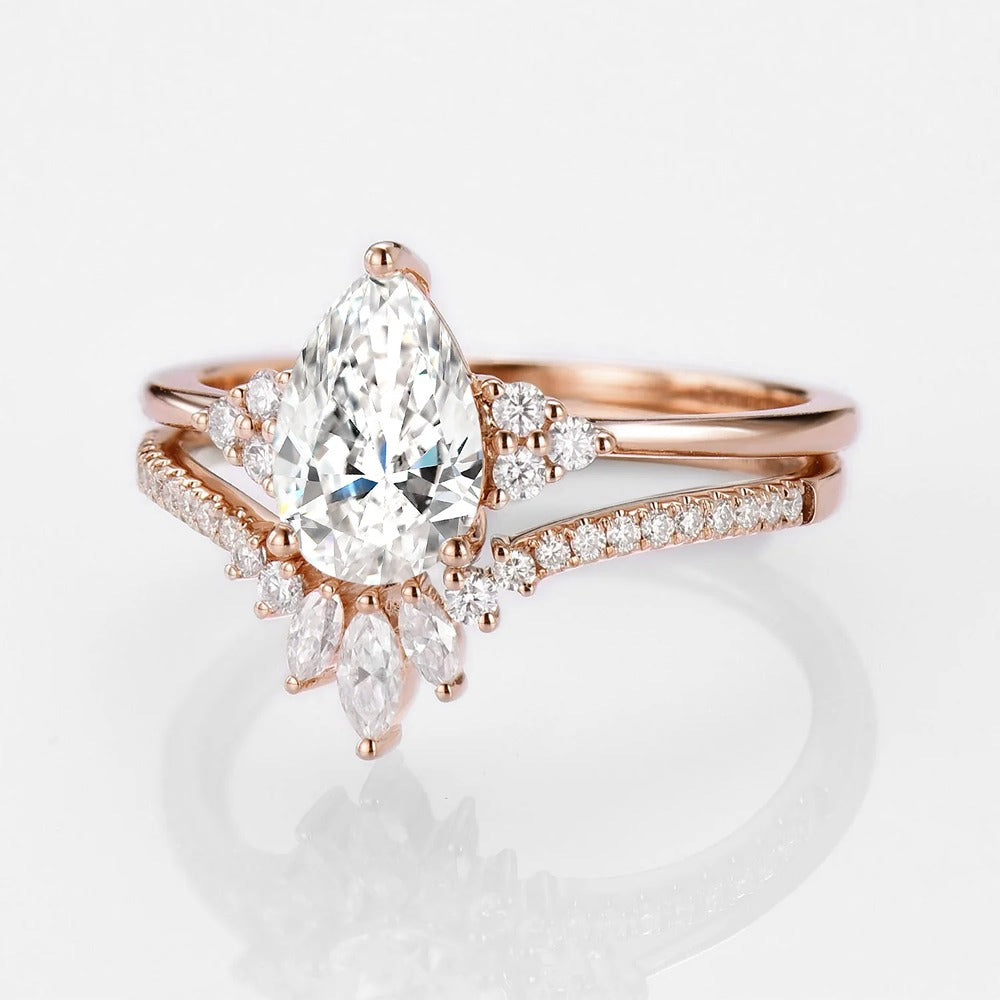 Pear Cut Side Accent Moissanite Wedding Ring Set For Her