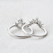 VVS1 Clarity Moissanite Pear Cut Side Accent Bridal Ring Set