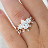 VVS1 Moissanite Pear Cut Twisted Ring Set For Women