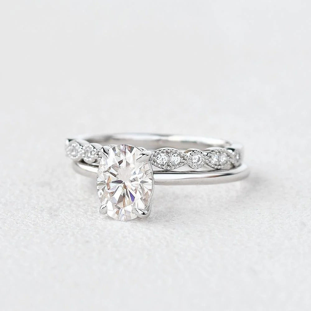 Moissanite Oval Cut Solitaire Wedding Ring Set For Women