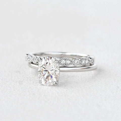 Moissanite Oval Cut Solitaire Wedding Ring Set For Women