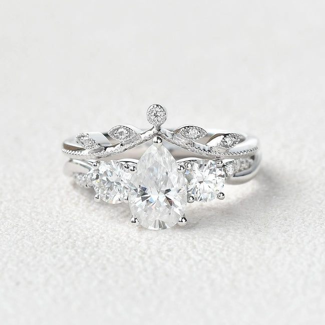 Three Stone Pear Cut Moissanite Bridal Ring Set