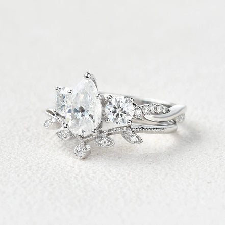 Three Stone Pear Cut Moissanite Bridal Ring Set