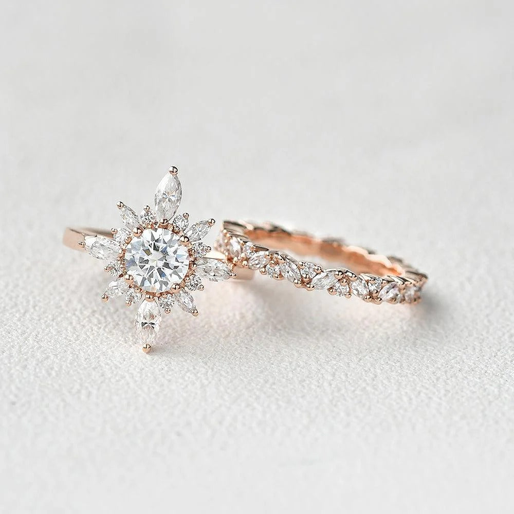 Round Cut Floral Vintage Halo Bridal Ring Set Gift For Her