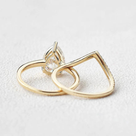 Pear Cut Solitaire VVS1 Moissanite Wedding Ring Set