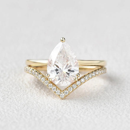 Pear Cut Solitaire VVS1 Moissanite Wedding Ring Set