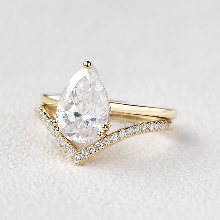 Pear Cut Solitaire VVS1 Moissanite Wedding Ring Set