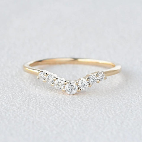 Curved Shape Round Cut Moissanite Band For Women