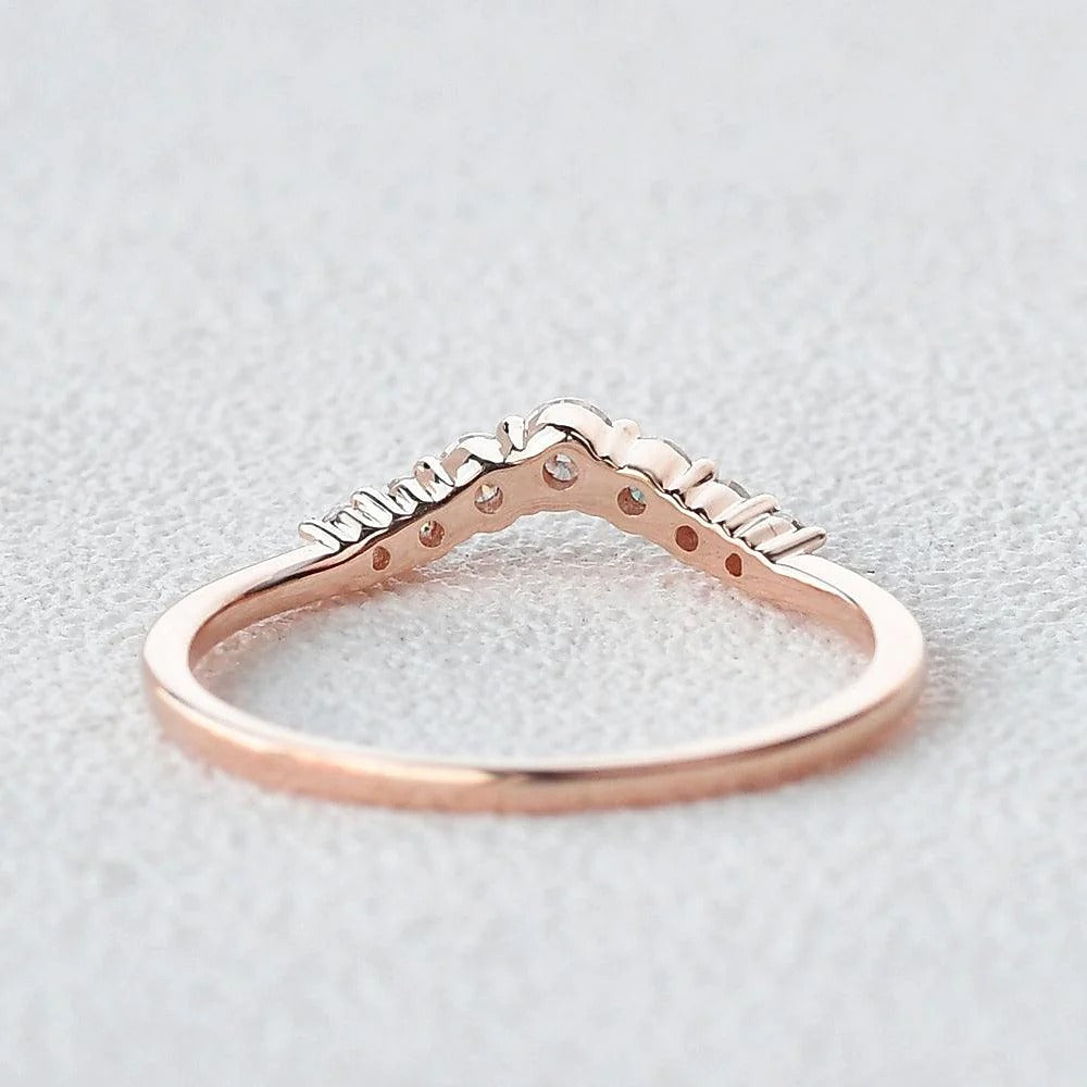 Curved Shape Round Cut Moissanite Band For Women