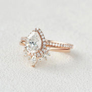 VVS1 Moissanite Halo Pear Cut Bridal Set For Women