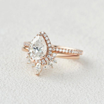 VVS1 Moissanite Halo Pear Cut Bridal Set For Women