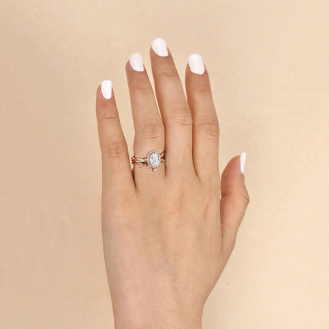 Oval Cut Twisted Moissanite D Color Wedding Ring Set For Women