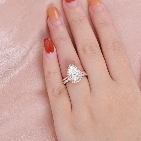 Vintage Halo Pear Cut Colorless Moissanite Ring Set For Her