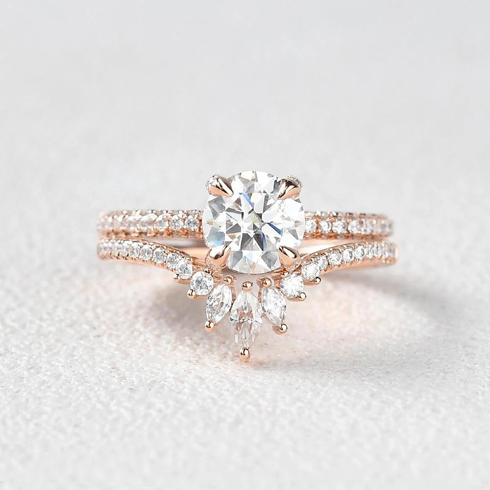 Moissanite VVS1 Round Cut Hidden Halo Wedding Ring Set