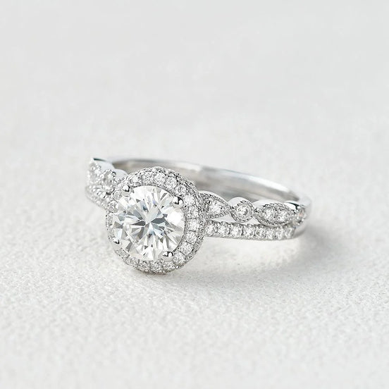 Round Cut Vintage Halo Colorless Moissanite Wedding Ring Set