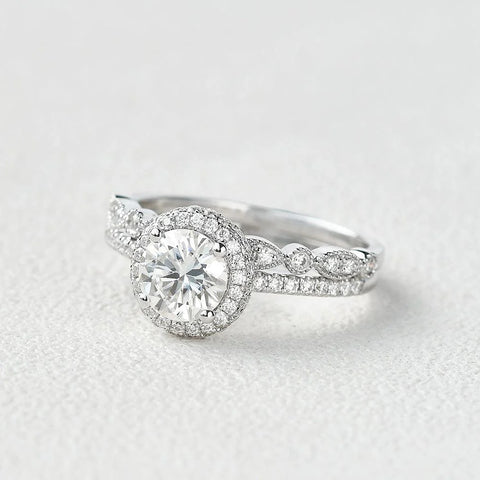 Round Cut Vintage Halo Colorless Moissanite Wedding Ring Set