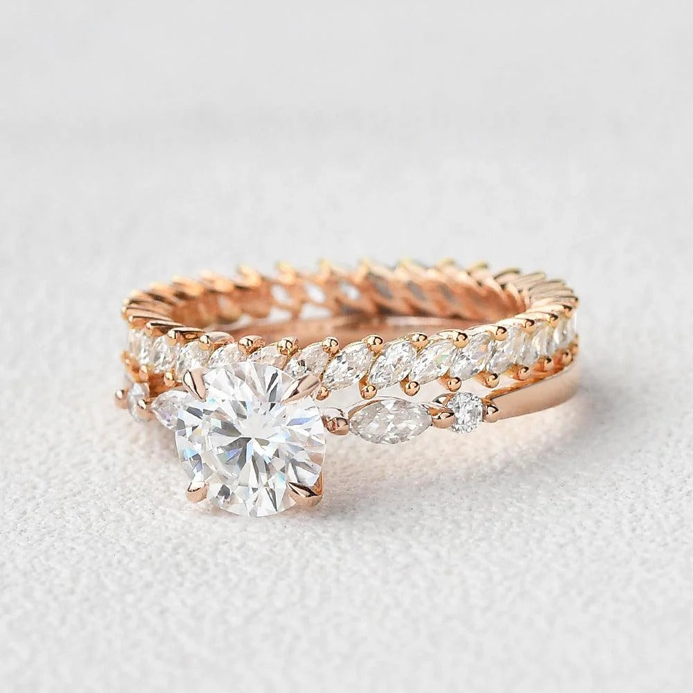 Round Cut Five Stone VVS1 Moissanite Bridal Set For Women