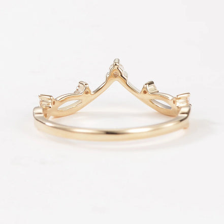 Round Cut Twisted VVS1 Moissanite Valentine Day Gift For Her