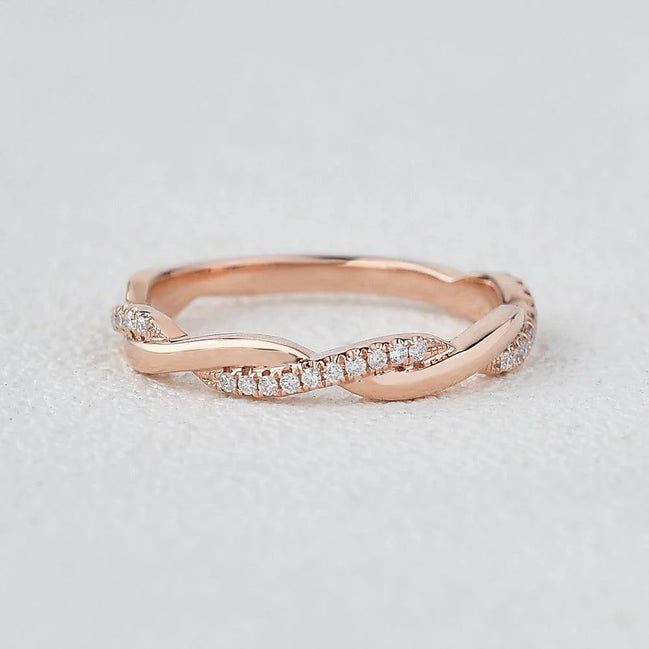 Round Cut Twisted D Color Moissanite Band Birthday Gift For Women