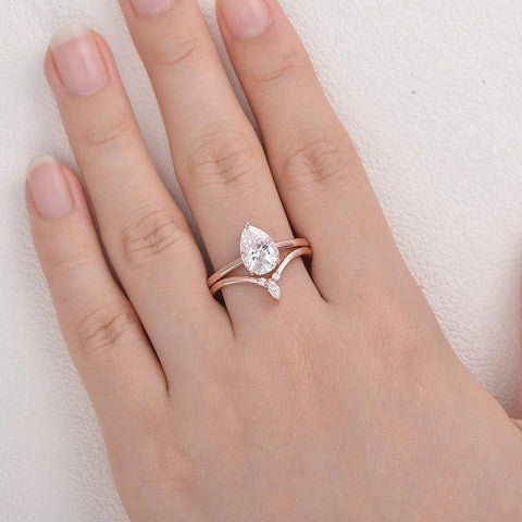 1.75CT Pear Solitaire VVS1 Moissanite Ring Set For Women