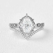 Oval Cut VVS1 Moissnaite Filigree Bridal Ring Set