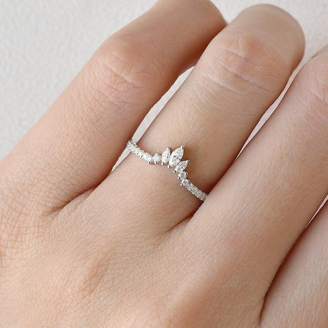 D Color Moissanite Round Cut Wedding Proposal Band For Her