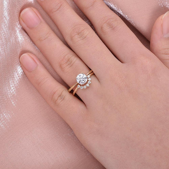 Moissanite Round Cut Solitaire Wedding Ring Set