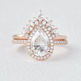 Pear Cut Halo Moissanite VVS1 Clarity Bridal Ring Set For Women