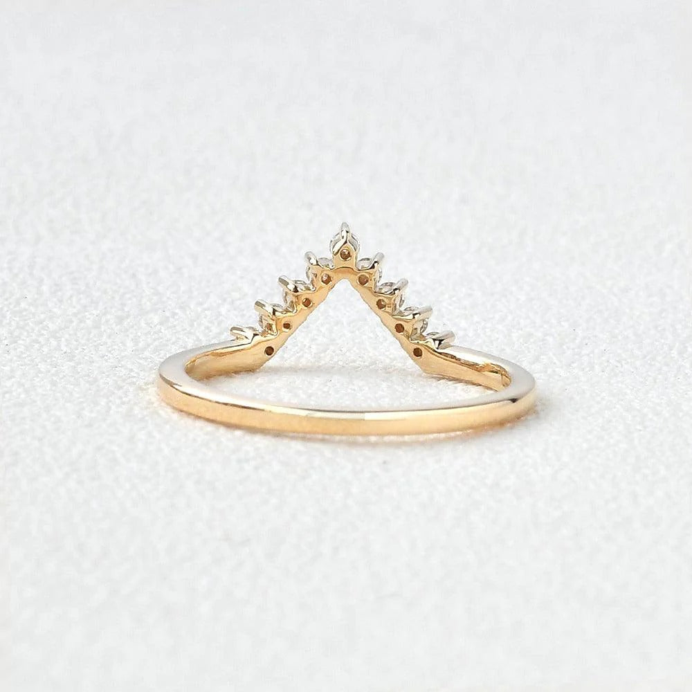 Chevron Style D Color Moissanite Round Cut Band For Women