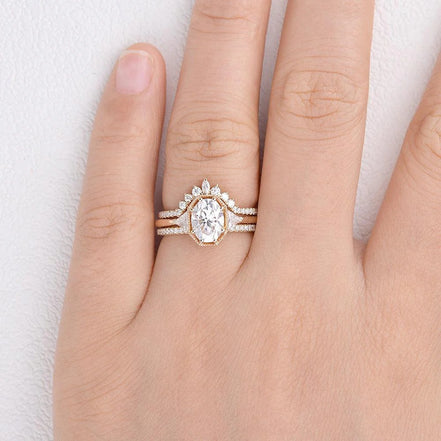 Oval Cut Filigree Three Stone Moissnaite Wedding Ring Set For Women