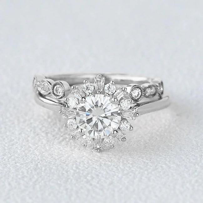 Moissanite Round Cut Floral Halo Bridal Ring Set For Her