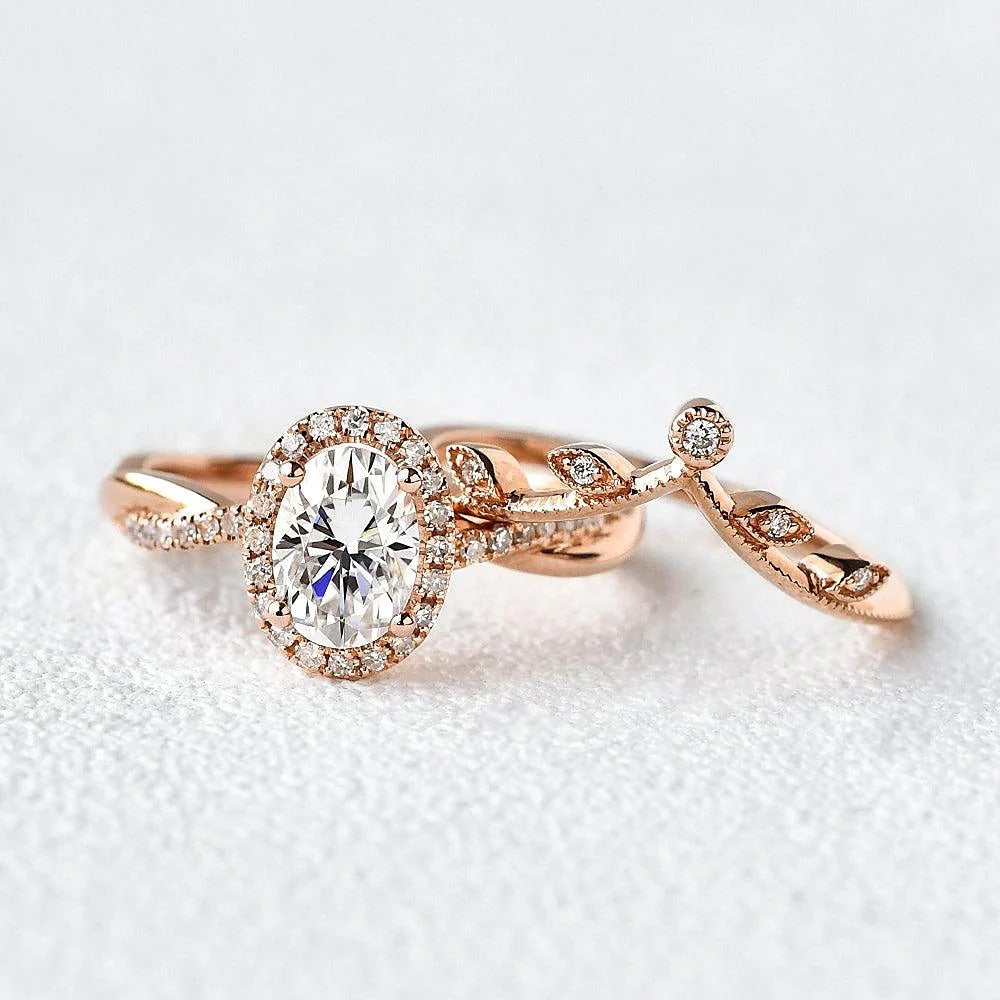 Oval Cut Twisted Moissanite D Color Wedding Ring Set For Women