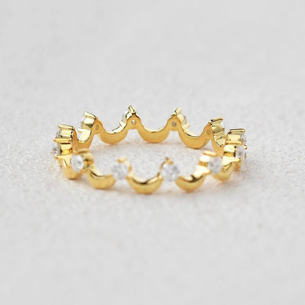 Moissnaite Diamond Crown Style Round Cut Full Eternity Band