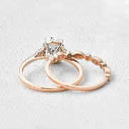 VVS1 Moissanite Oval Cut Seven Stone Wedding Ring Set For Her
