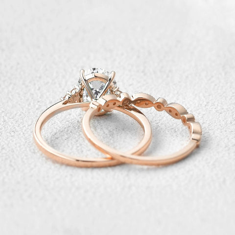 VVS1 Moissanite Oval Cut Seven Stone Wedding Ring Set For Her