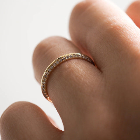 Knife Shank Moissanite Round Cut Unique Style Band