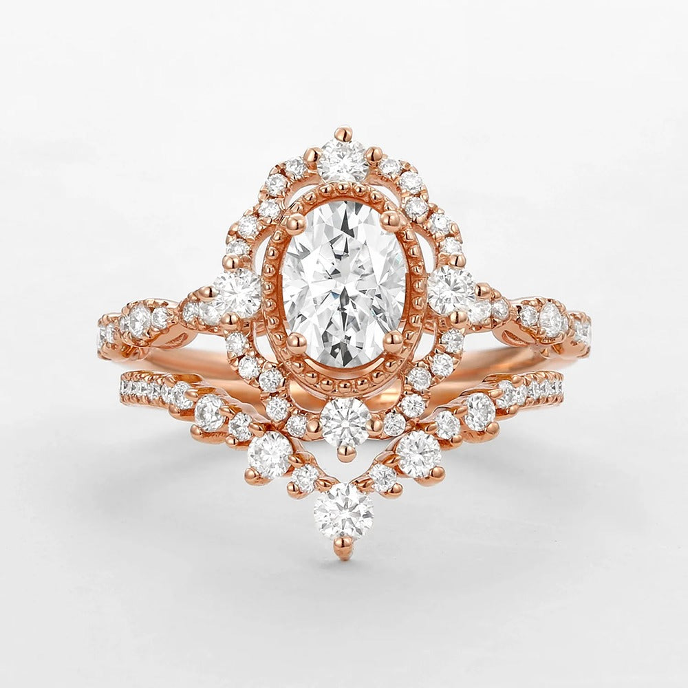 VVS1 Moissanite Floral Halo Oval Cut Unique Style Ring Set