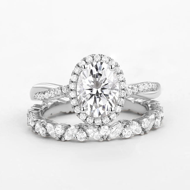 Colorless Moissanite Twisted Oval Cut Bridal Ring Set