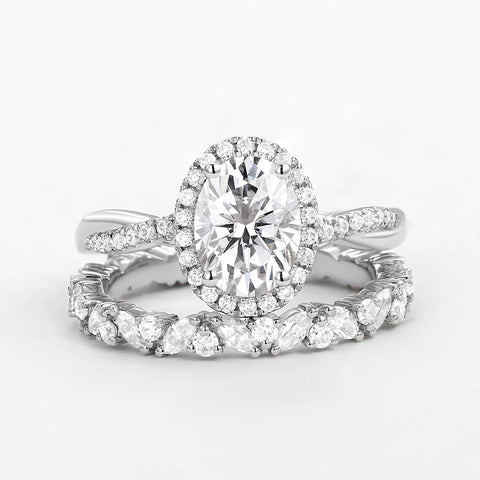 Colorless Moissanite Twisted Oval Cut Bridal Ring Set