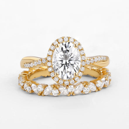 Colorless Moissanite Twisted Oval Cut Bridal Ring Set