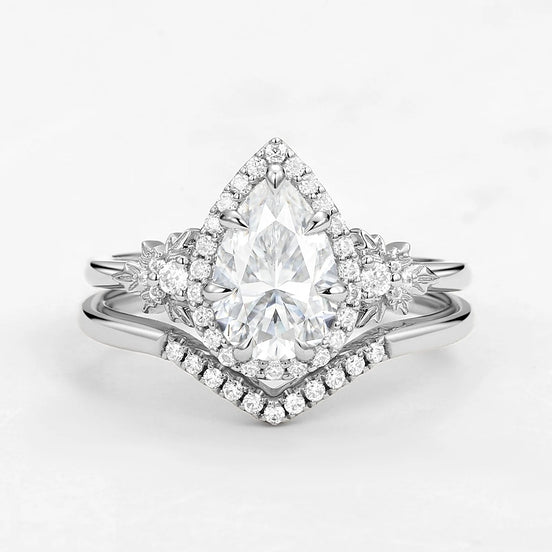 Vintage Halo Pear Cut Moissanite Bridal Set For Women