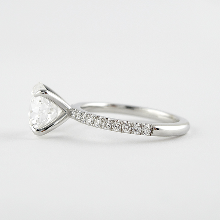 VVS1 Moissanite Round Cut Side Accent Valentine Day Gift